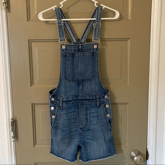 Madewell Adirondack Short Alls in Delmar Wash - Picture 2 of 7